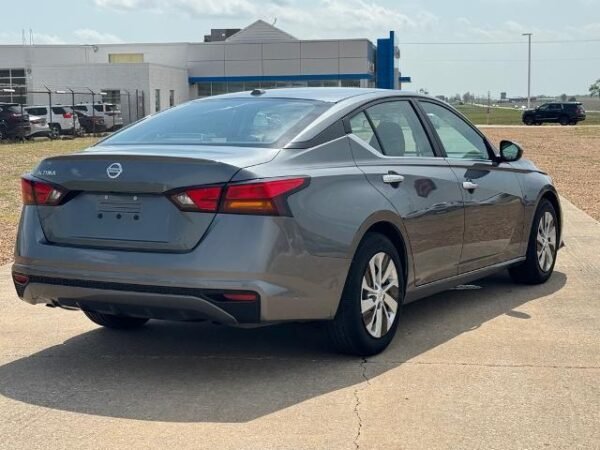 2020 Nissan Altima 2.5 S - Image 4