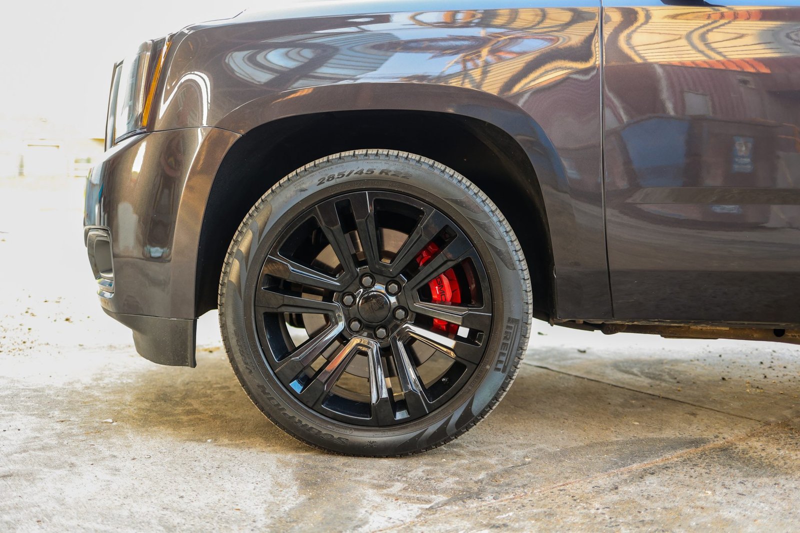 2018 GMC Yukon Denali - Image 9