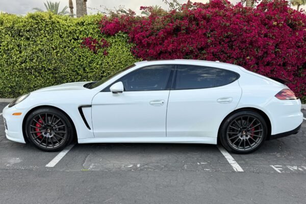 2014 Porsche Panamera GTS - Image 6