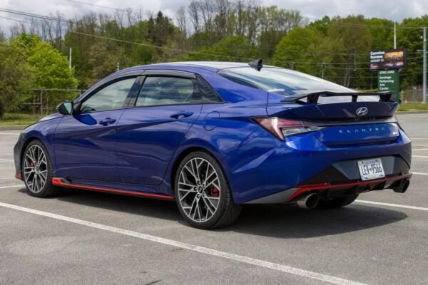 2022 Hyundai Elantra N - Image 4