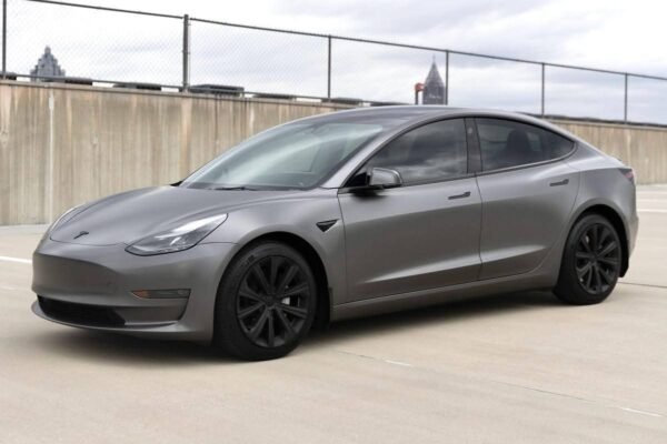 2023 Tesla Model 3 RWD