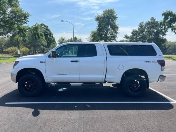 2009 Toyota Tundra Double Cab SR5 4x4 - Image 4