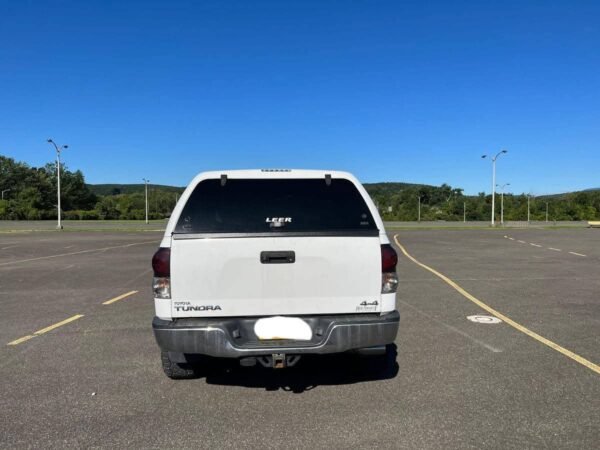 2009 Toyota Tundra Double Cab SR5 4x4 - Image 8