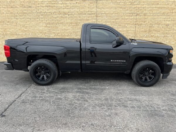 2017 Chevrolet Silverado - Image 3