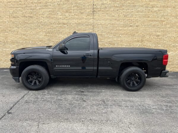 2017 Chevrolet Silverado - Image 4