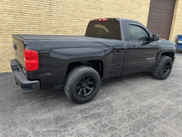 2017 Chevrolet Silverado - Image 6