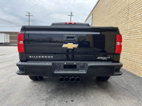 2017 Chevrolet Silverado - Image 7