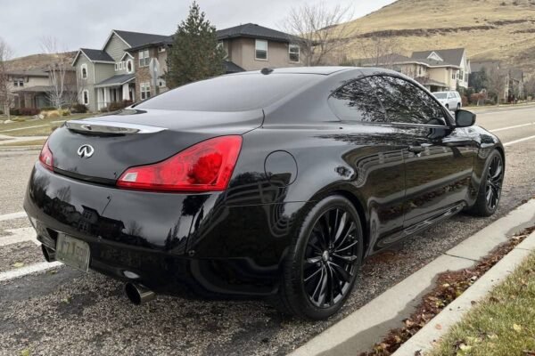 2013 Infiniti G37S Coupe - Image 6
