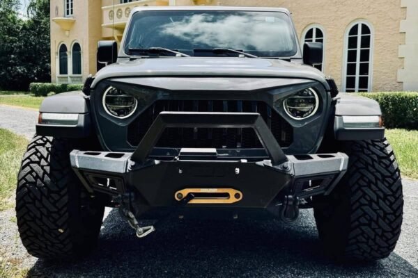 2019 Jeep Wrangler Unlimited Sahara 4x4 - Image 3