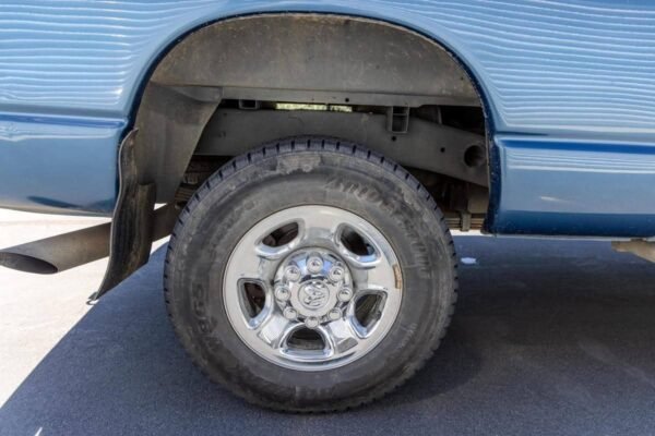 2003 Dodge Ram 2500 SLT 4x4 - Image 8