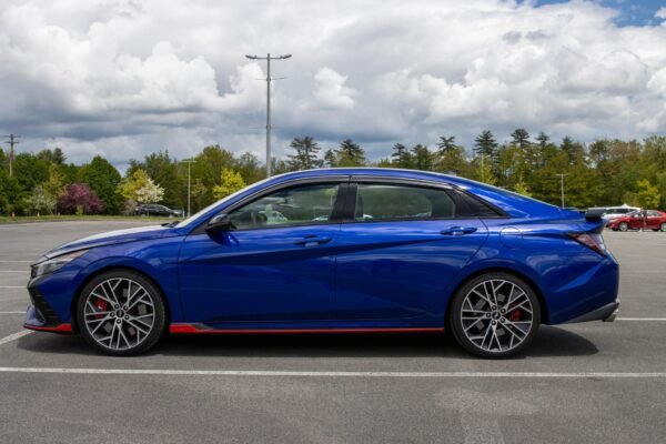 2022 Hyundai Elantra N - Image 6