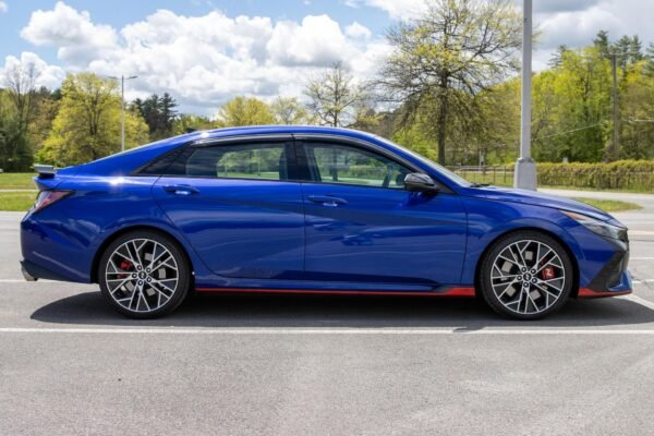 2022 Hyundai Elantra N - Image 3