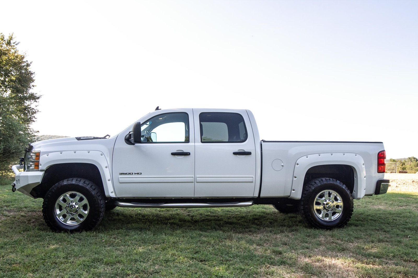 2013 Chevrolet Silverado 3500HD LT Crew Cab Duramax 4×4 - Image 6