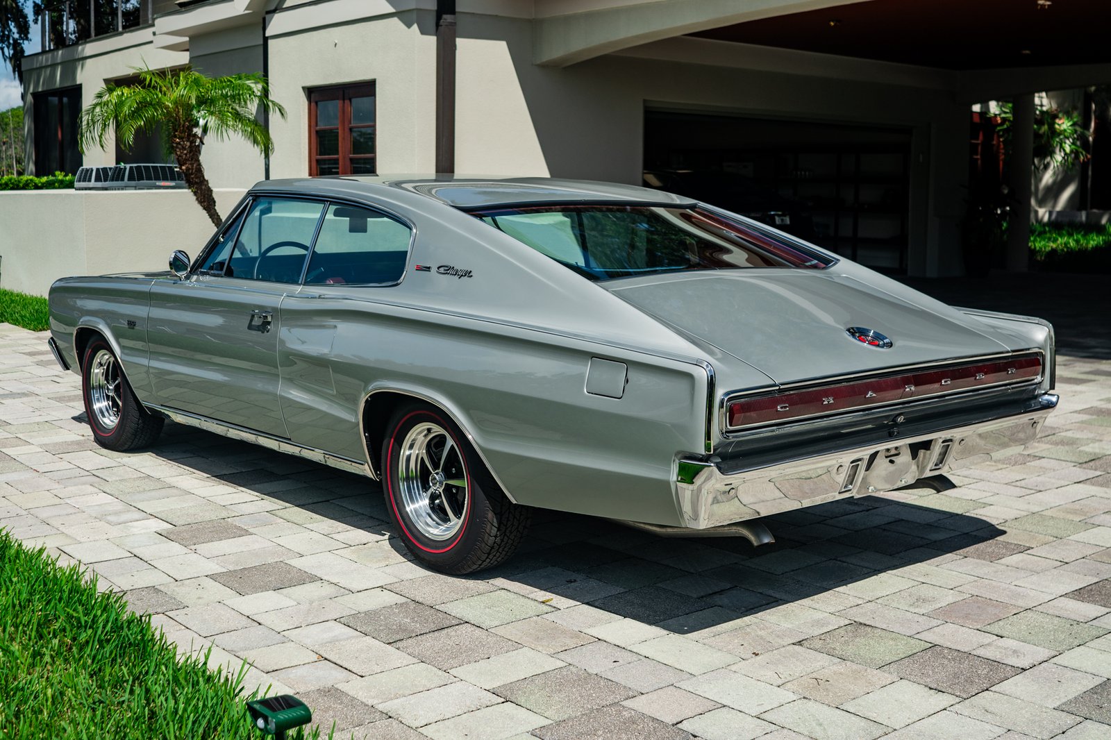 1966 Dodge Charger 383 - Image 7