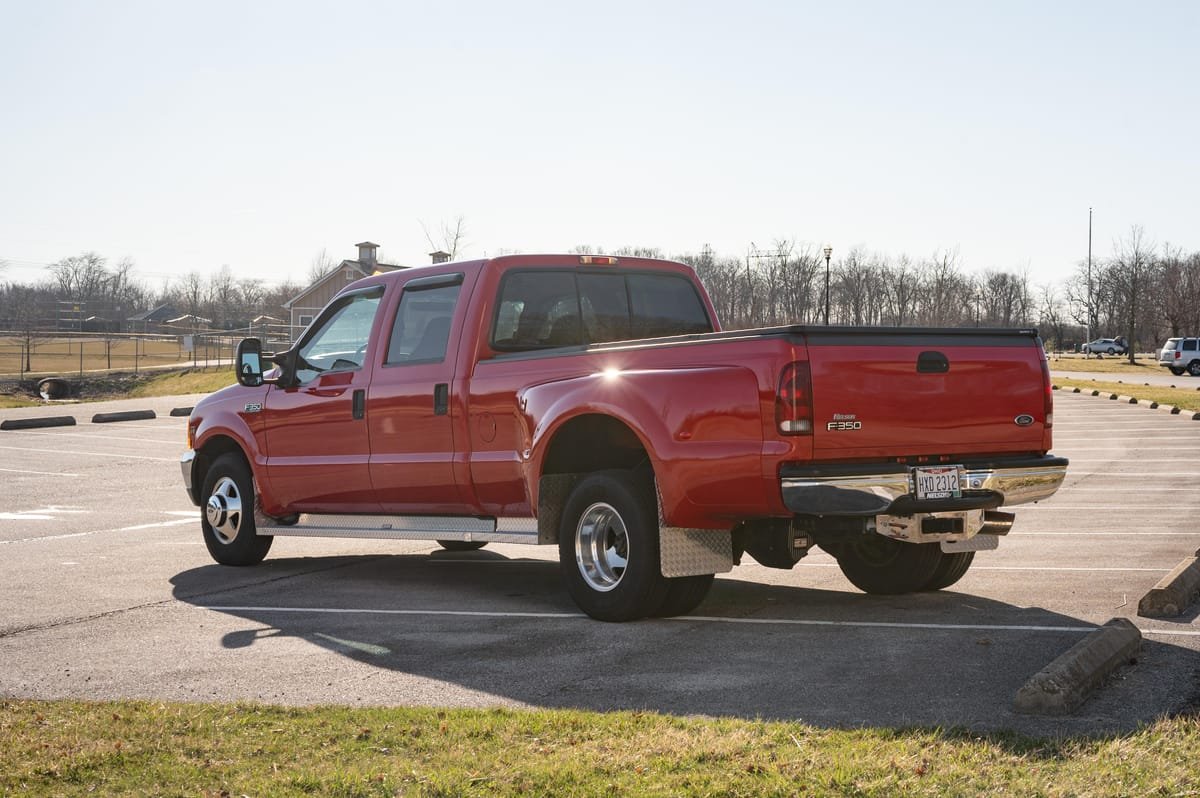1999 Ford F-350 Super Duty XLT - Image 6