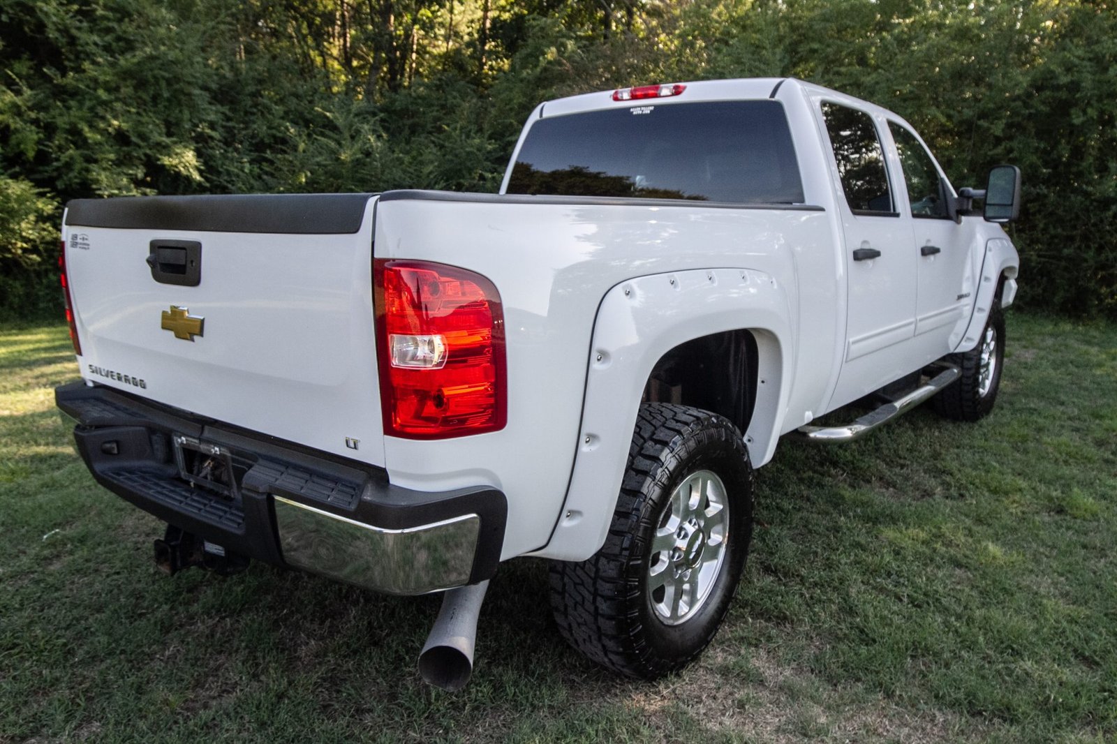 2013 Chevrolet Silverado 3500HD LT Crew Cab Duramax 4×4 - Image 7
