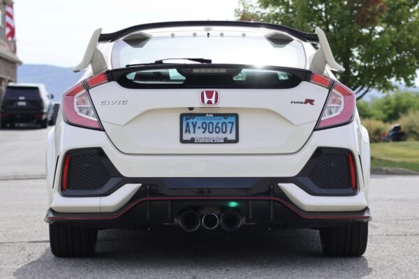 2017 Honda Civic Type R - Image 8