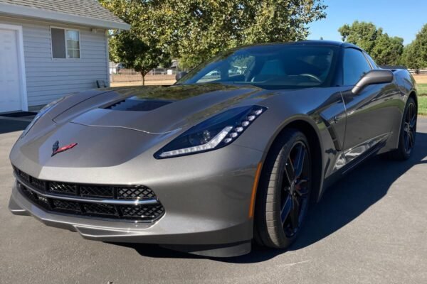2015 Chevrolet Corvette Coupe - Image 2