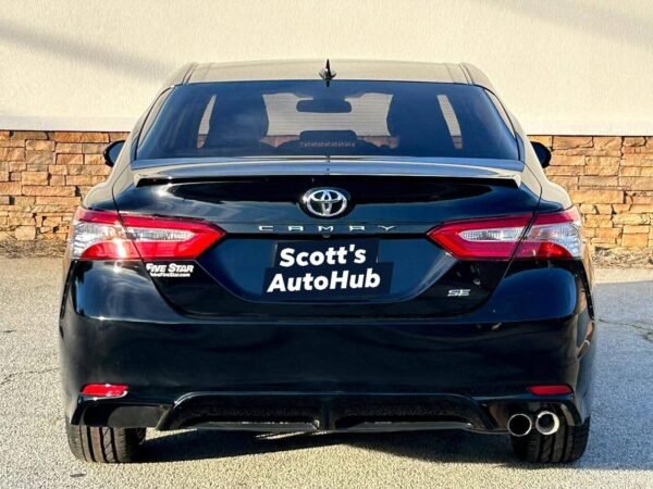 2020 Toyota Camry SE Nightshade - Image 6