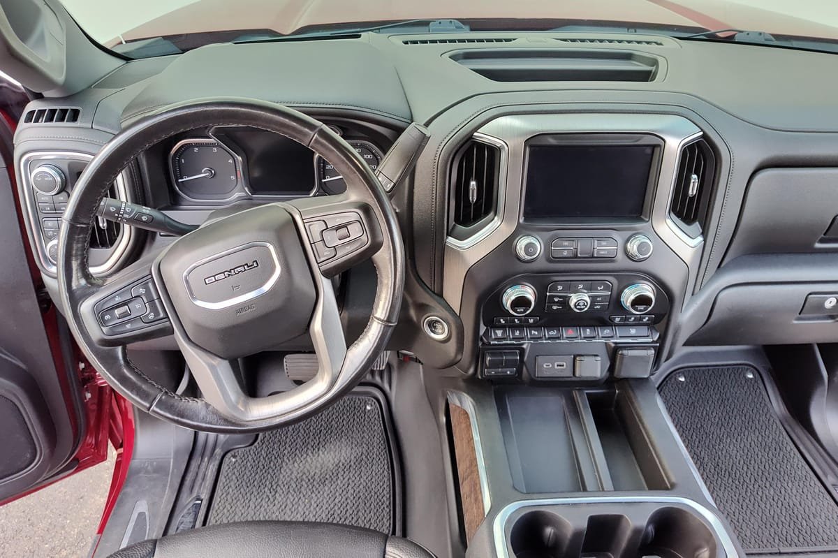 2020 GMC Sierra 3500HD Denali 4x4 - Image 10