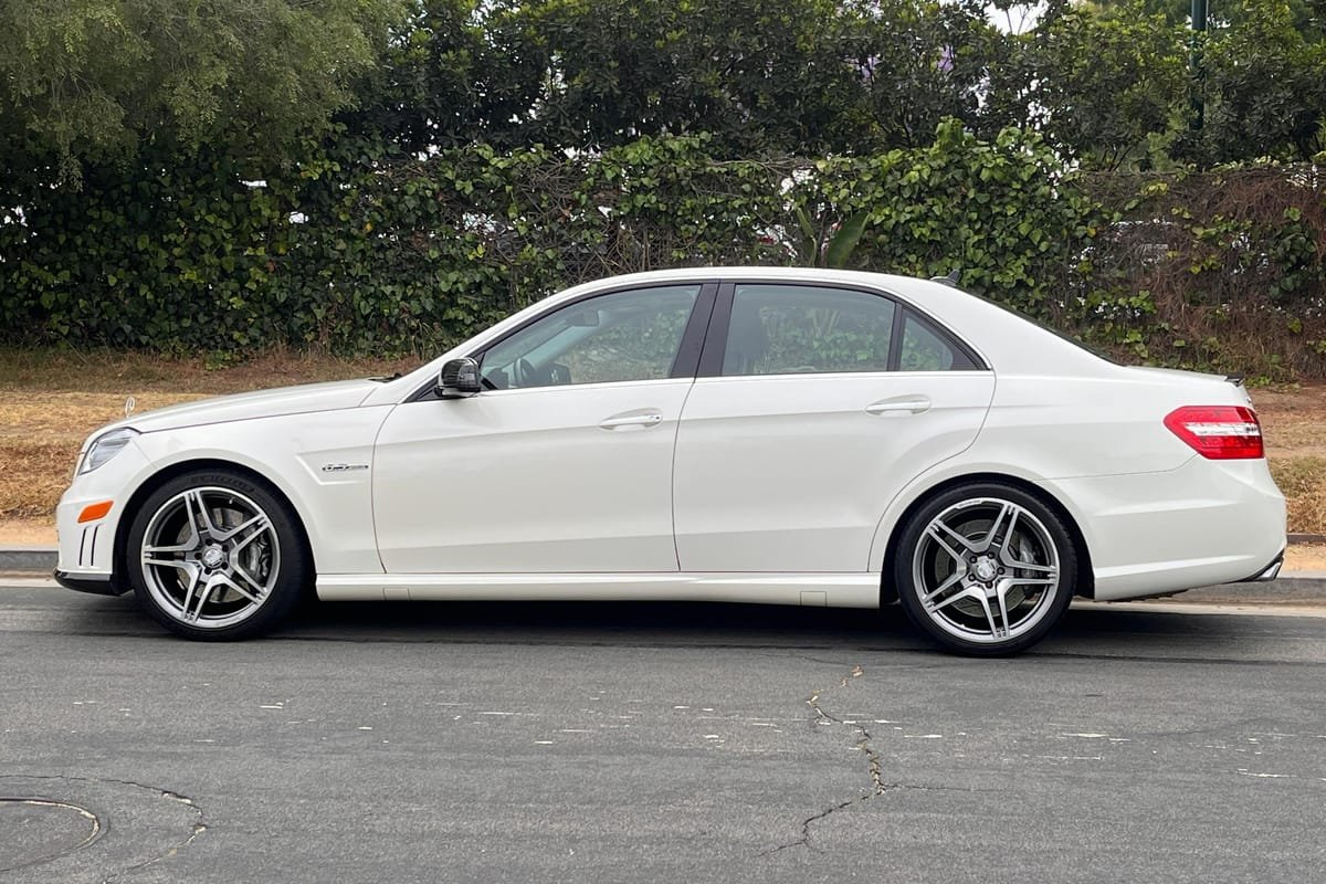 2011 Mercedes-Benz E63 AMG Sedan - Image 4