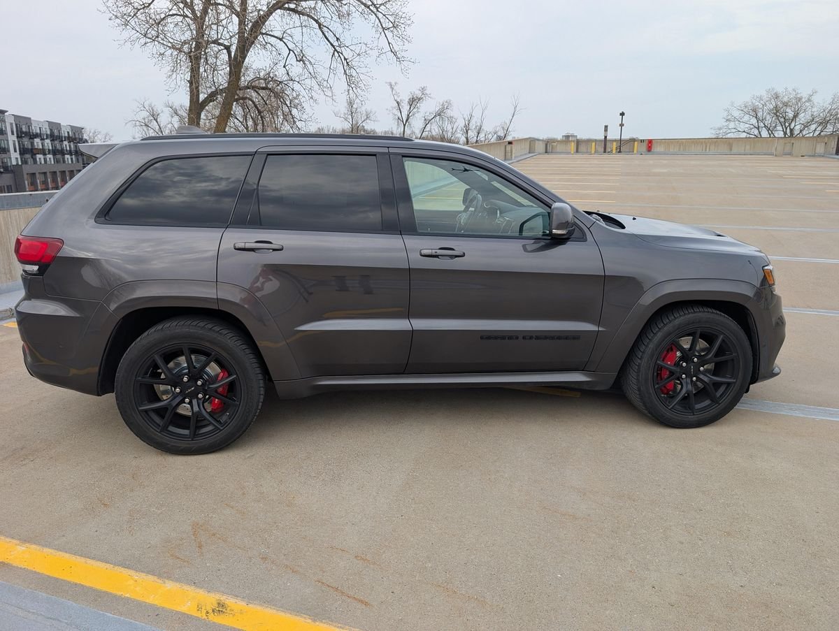 2019 Jeep Grand Cherokee SRT - Image 5
