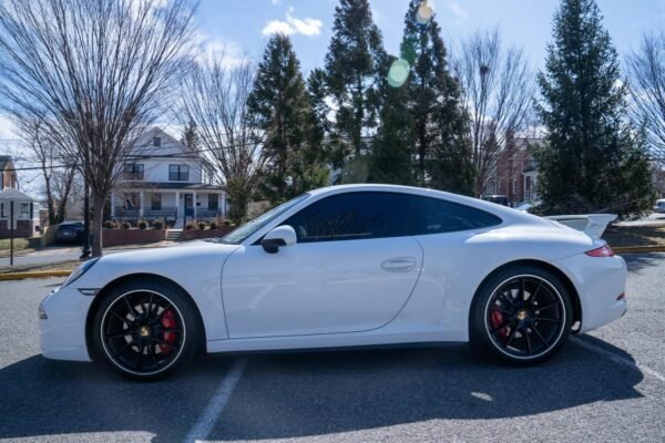 2013 Porsche 911 Carrera 4S Coupe - Image 5