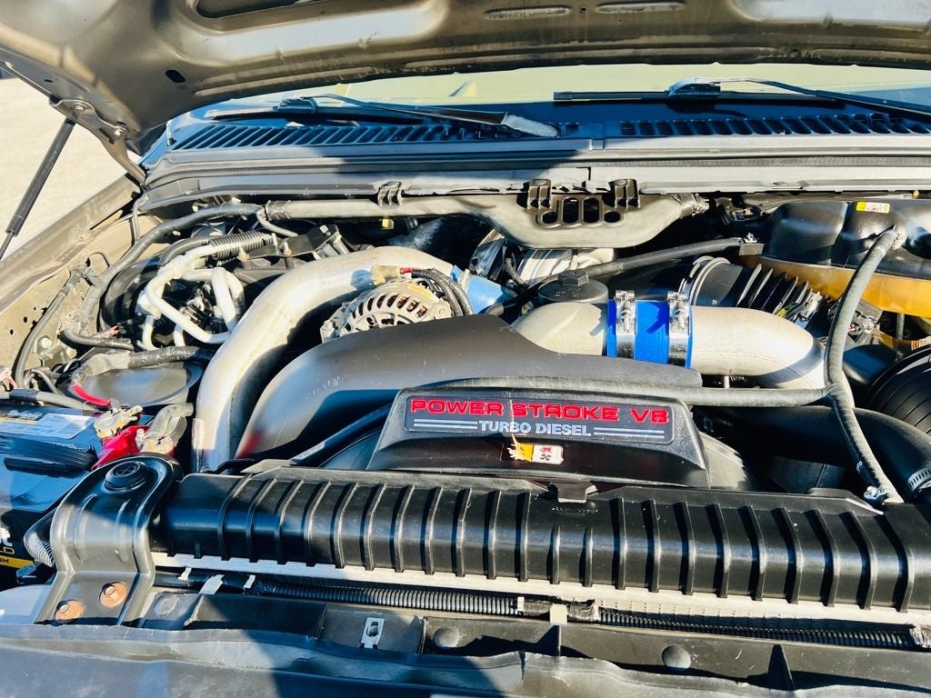 2005 Ford Excursion Limited - Image 12