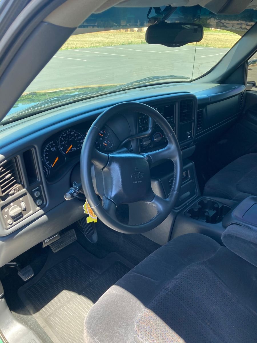 2001 Chevrolet Silverado 1500 LS - Image 13