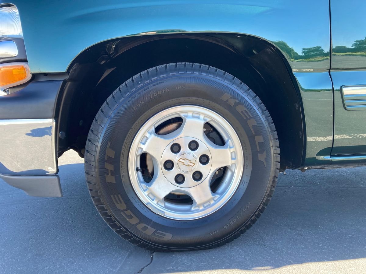 2001 Chevrolet Silverado 1500 LS - Image 9