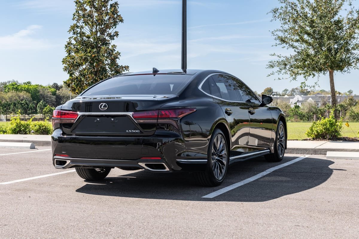 2021 Lexus LS 500 - Image 7