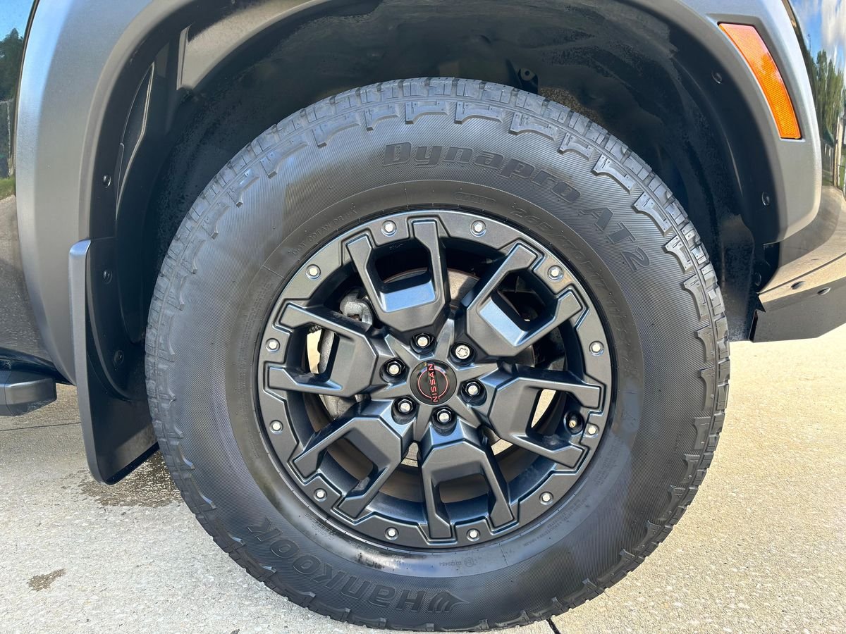 2023 Nissan Frontier PRO-4X Crew Cab 4x4 - Image 10