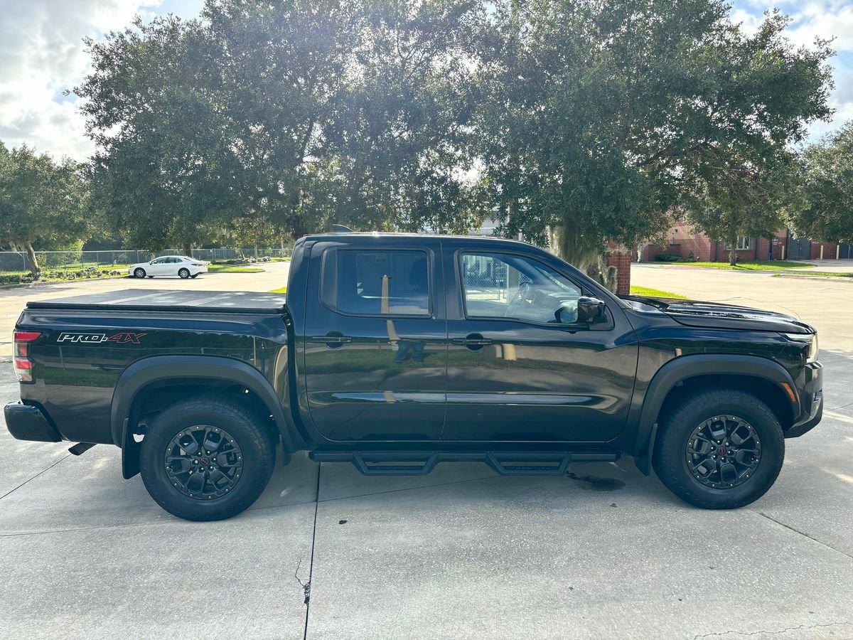 2023 Nissan Frontier PRO-4X Crew Cab 4x4 - Image 5