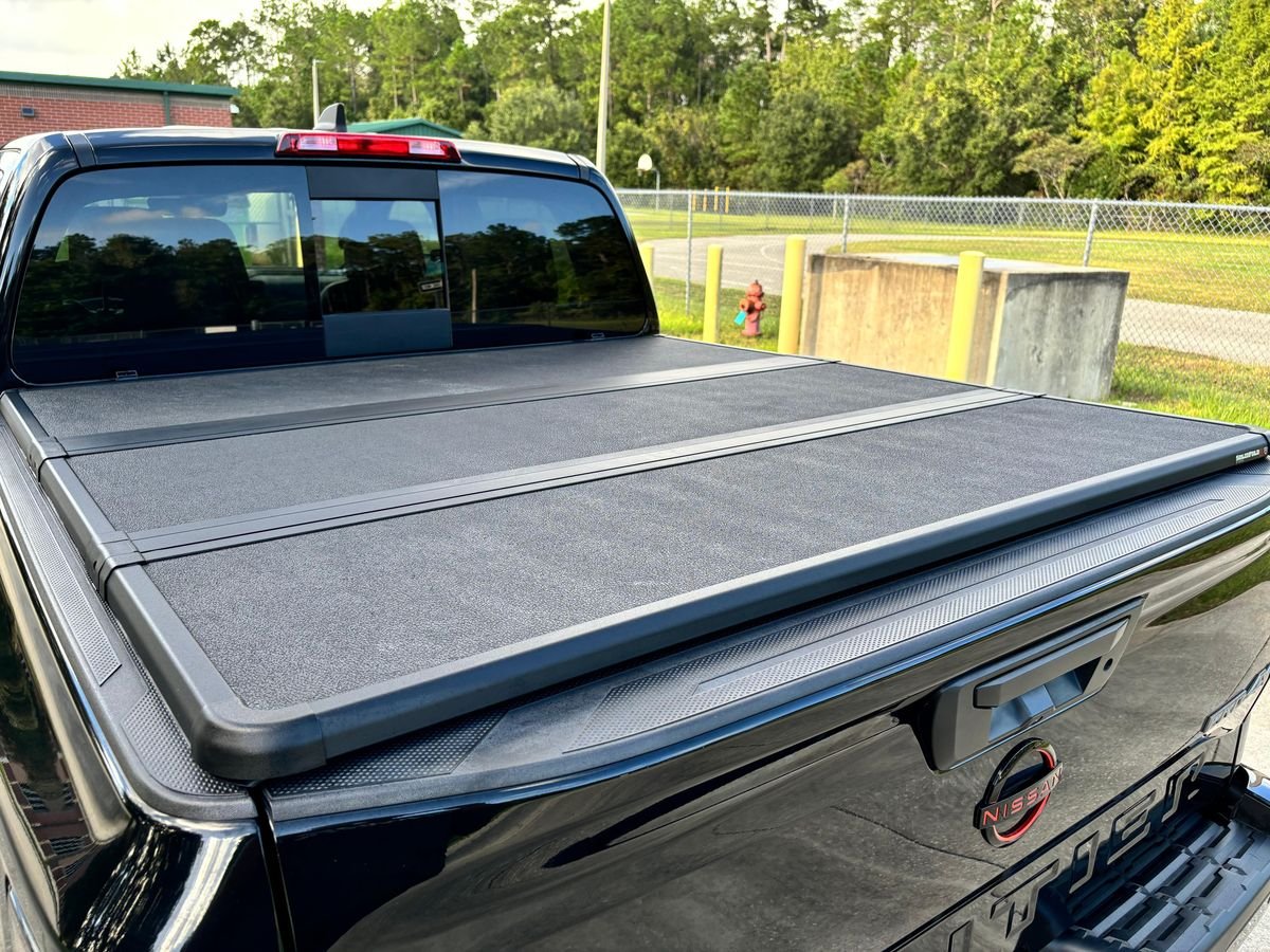 2023 Nissan Frontier PRO-4X Crew Cab 4x4 - Image 9