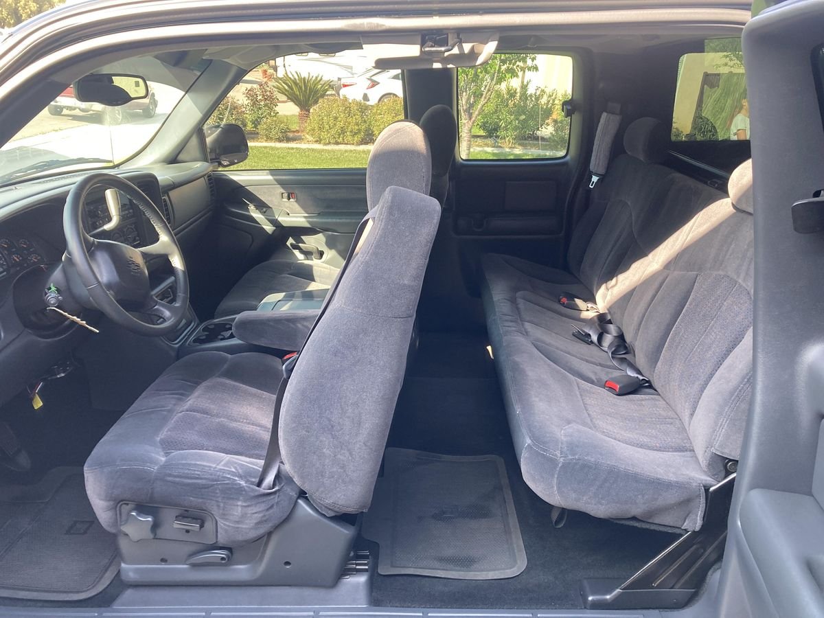 2001 Chevrolet Silverado 1500 LS - Image 15